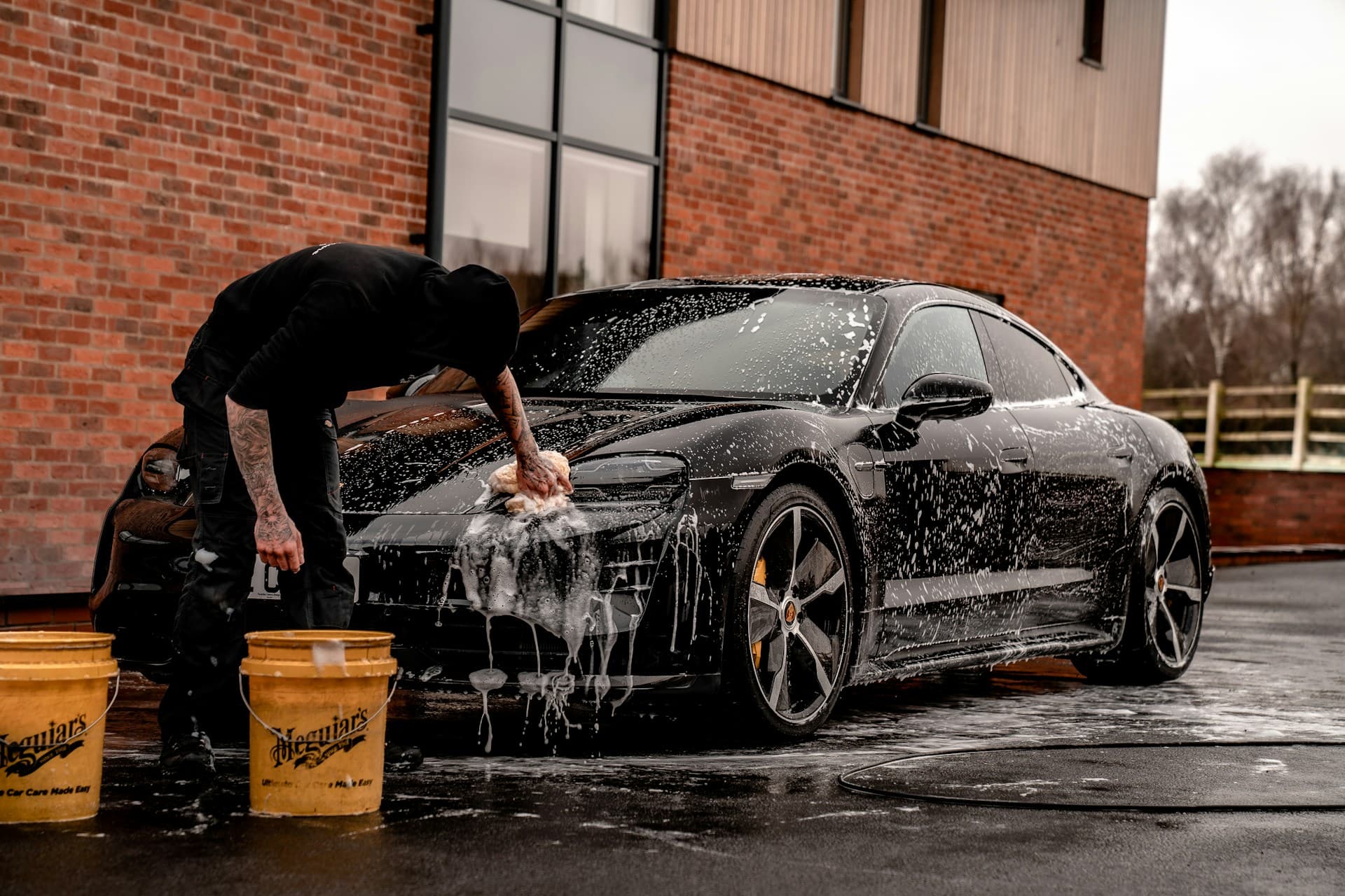 Professional mobile car wash detailing